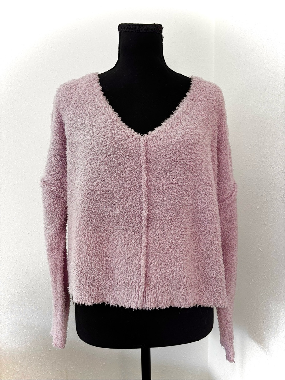 Plush V-Neck Pullover Sweater - Dusty Lilac
